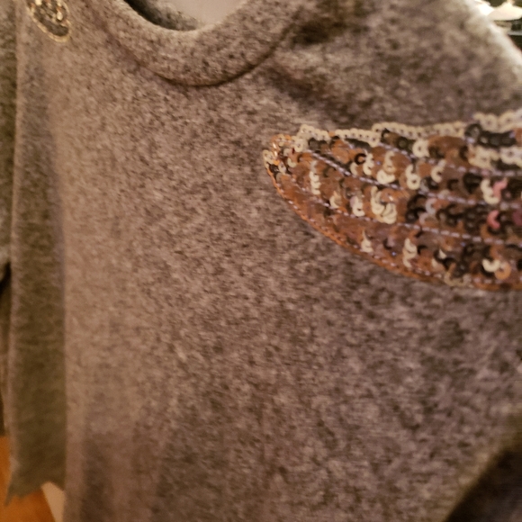 💋H&M Angel Wing Gray Causal Sweater - Picture 6 of 7
